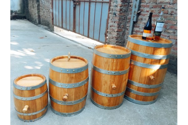 Những lý do mà người ta sử dụng thùng gỗ sồi ngâm rượu mà không phải loại gỗ khác